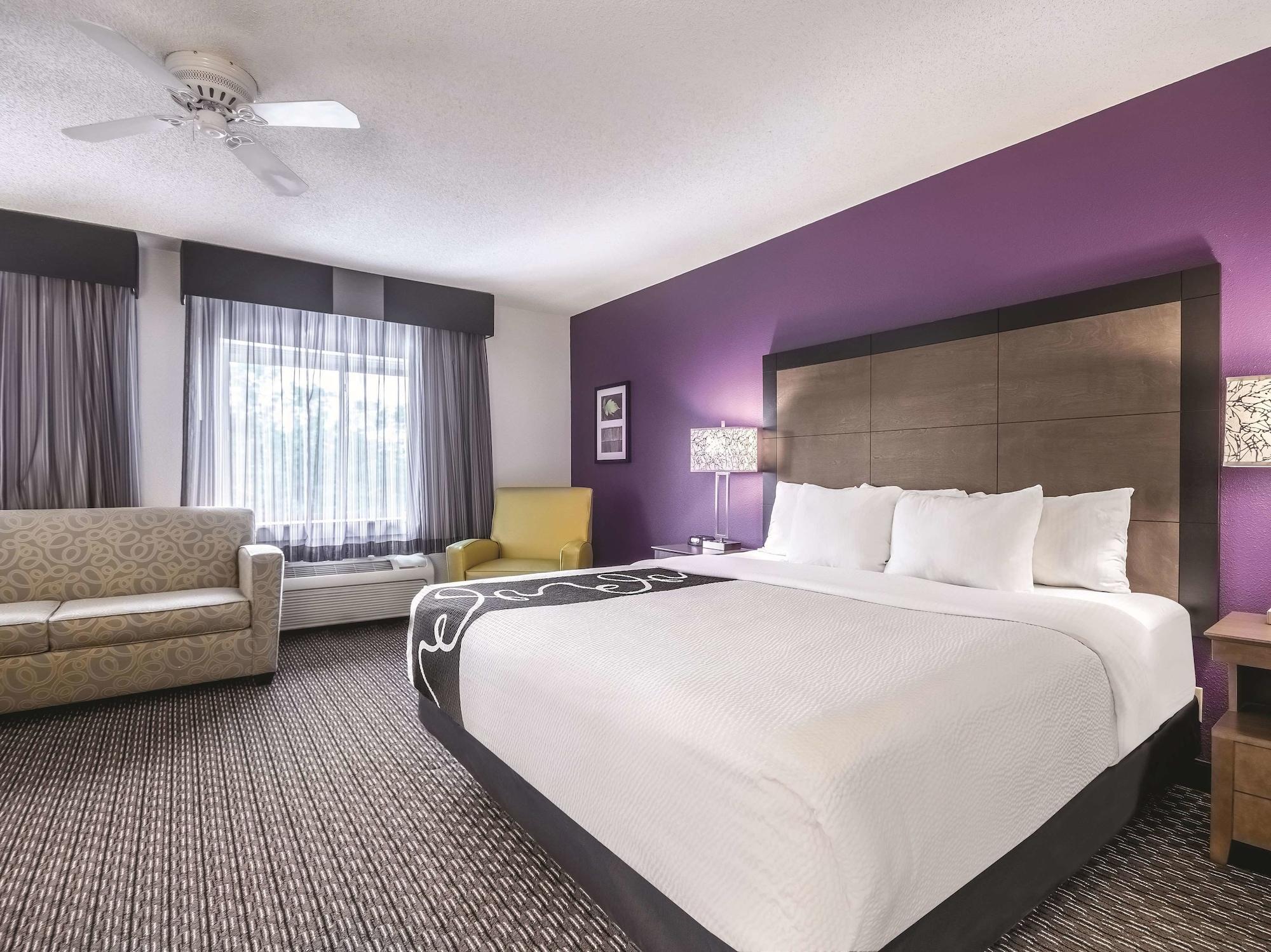 Готель La Quinta By Wyndham Hartford Bradley Airport Вінсор-Локс Екстер'єр фото