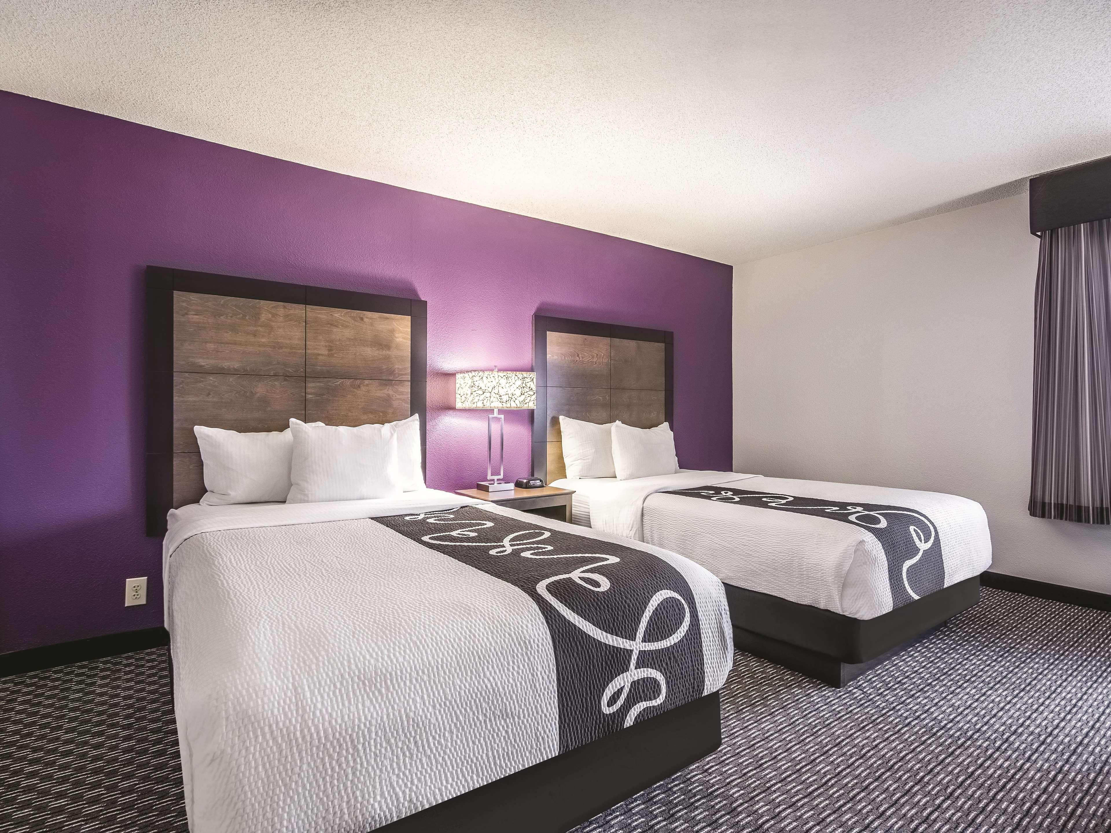 Готель La Quinta By Wyndham Hartford Bradley Airport Вінсор-Локс Екстер'єр фото