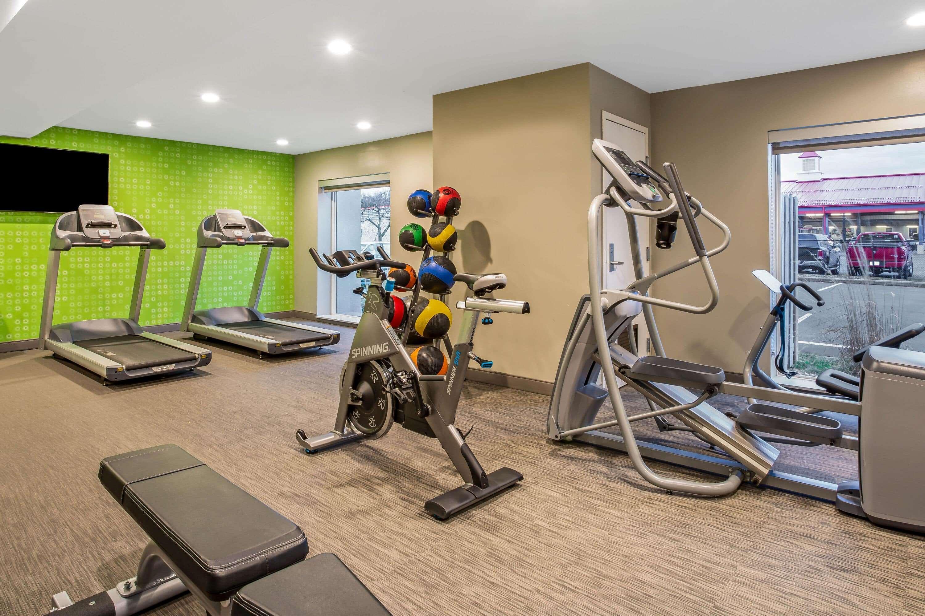 Готель La Quinta By Wyndham Hartford Bradley Airport Вінсор-Локс Екстер'єр фото