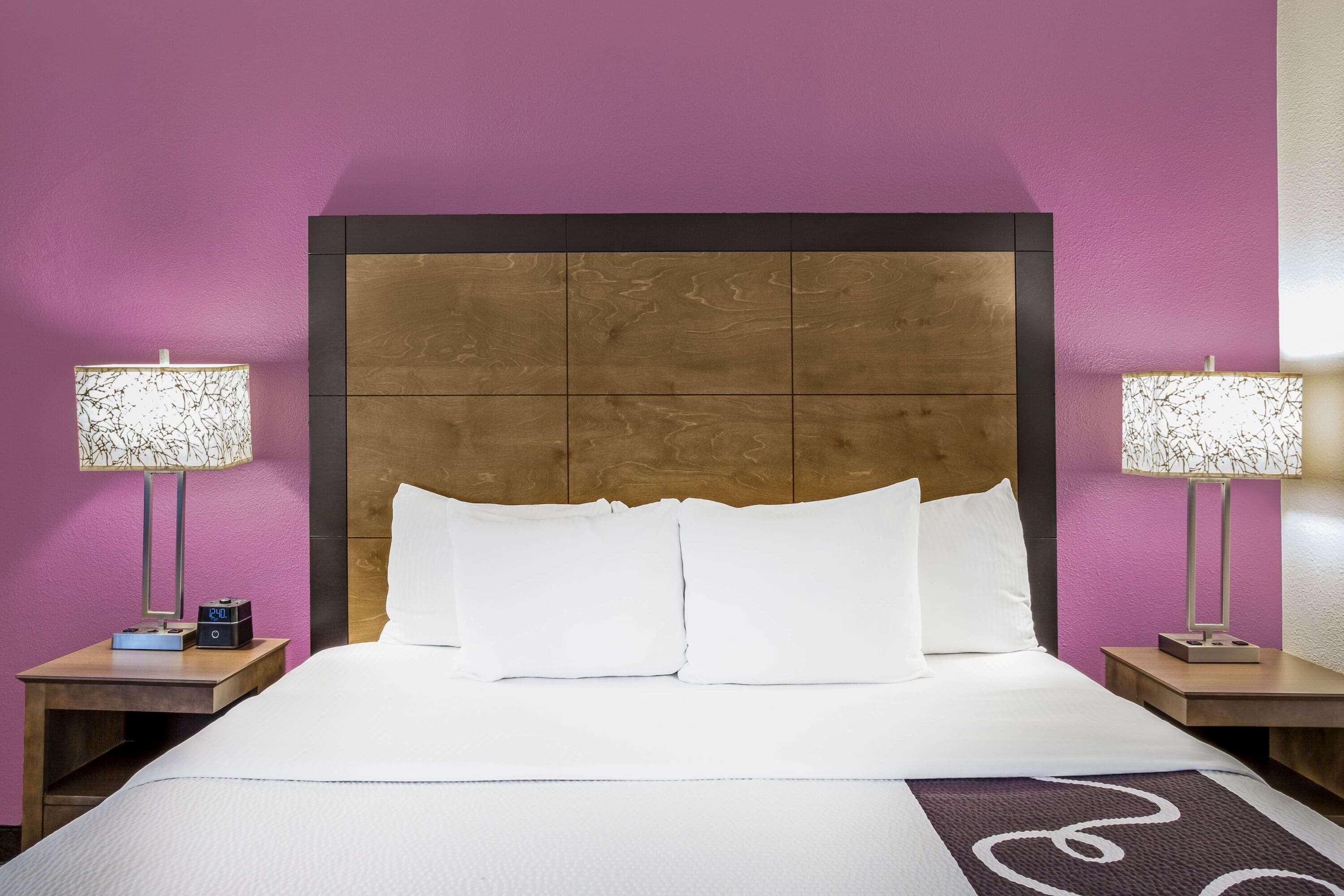 Готель La Quinta By Wyndham Hartford Bradley Airport Вінсор-Локс Екстер'єр фото