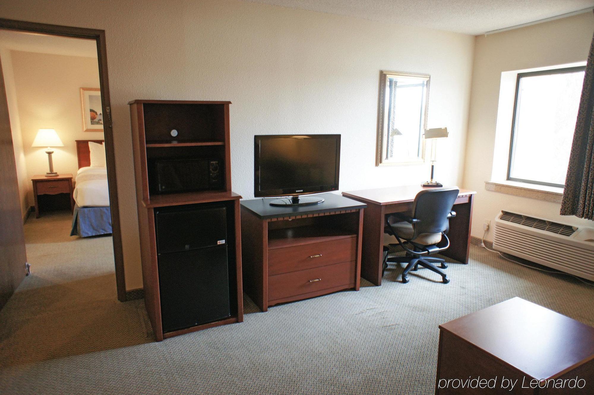 Готель La Quinta By Wyndham Hartford Bradley Airport Вінсор-Локс Екстер'єр фото