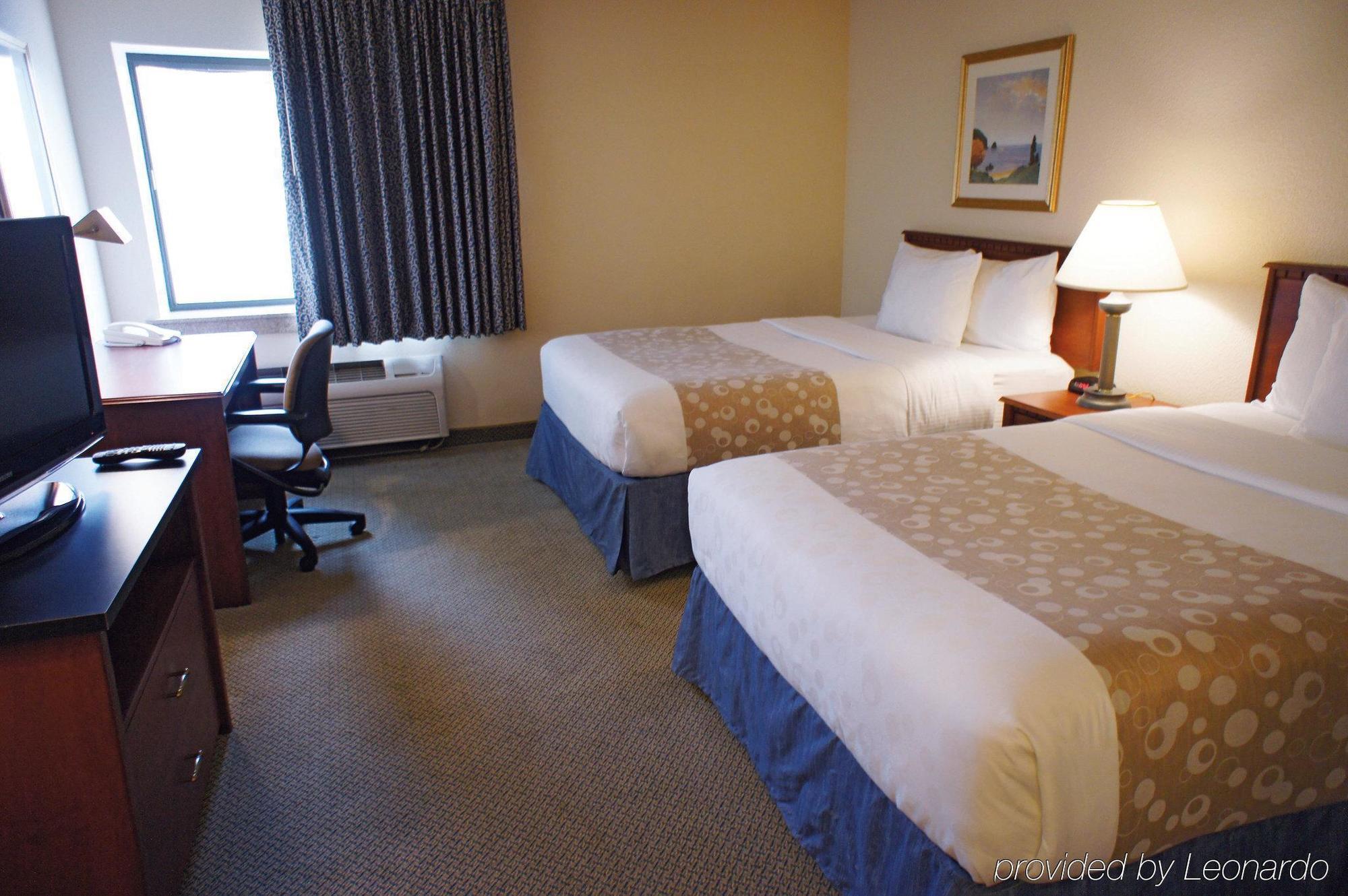 Готель La Quinta By Wyndham Hartford Bradley Airport Вінсор-Локс Екстер'єр фото