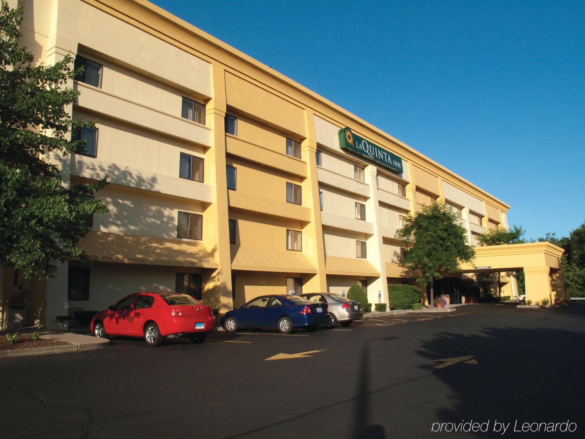 Готель La Quinta By Wyndham Hartford Bradley Airport Вінсор-Локс Екстер'єр фото