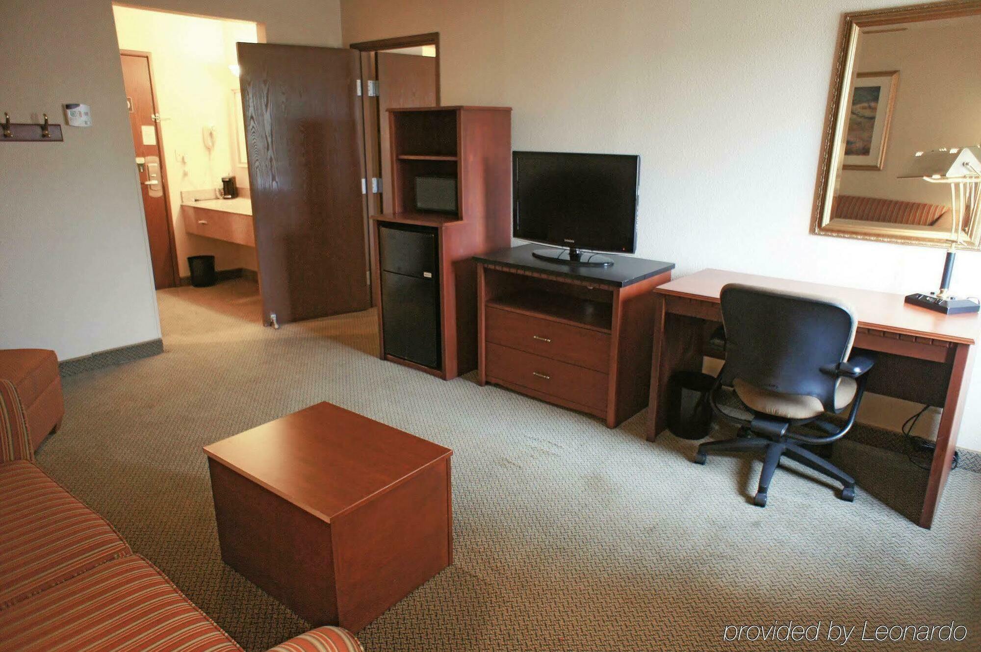 Готель La Quinta By Wyndham Hartford Bradley Airport Вінсор-Локс Екстер'єр фото